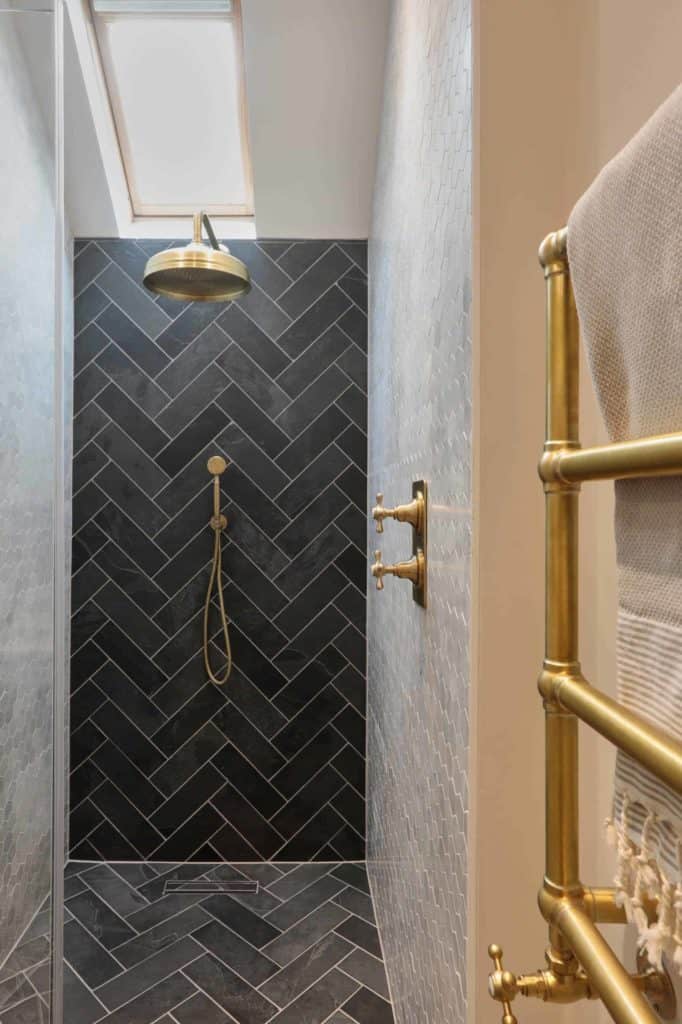 Geometric Bronze doorless shower with bench