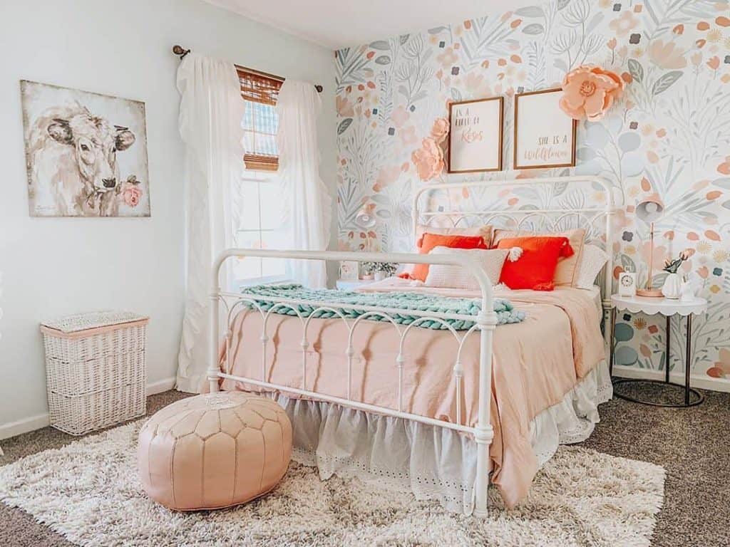 girl themes for room