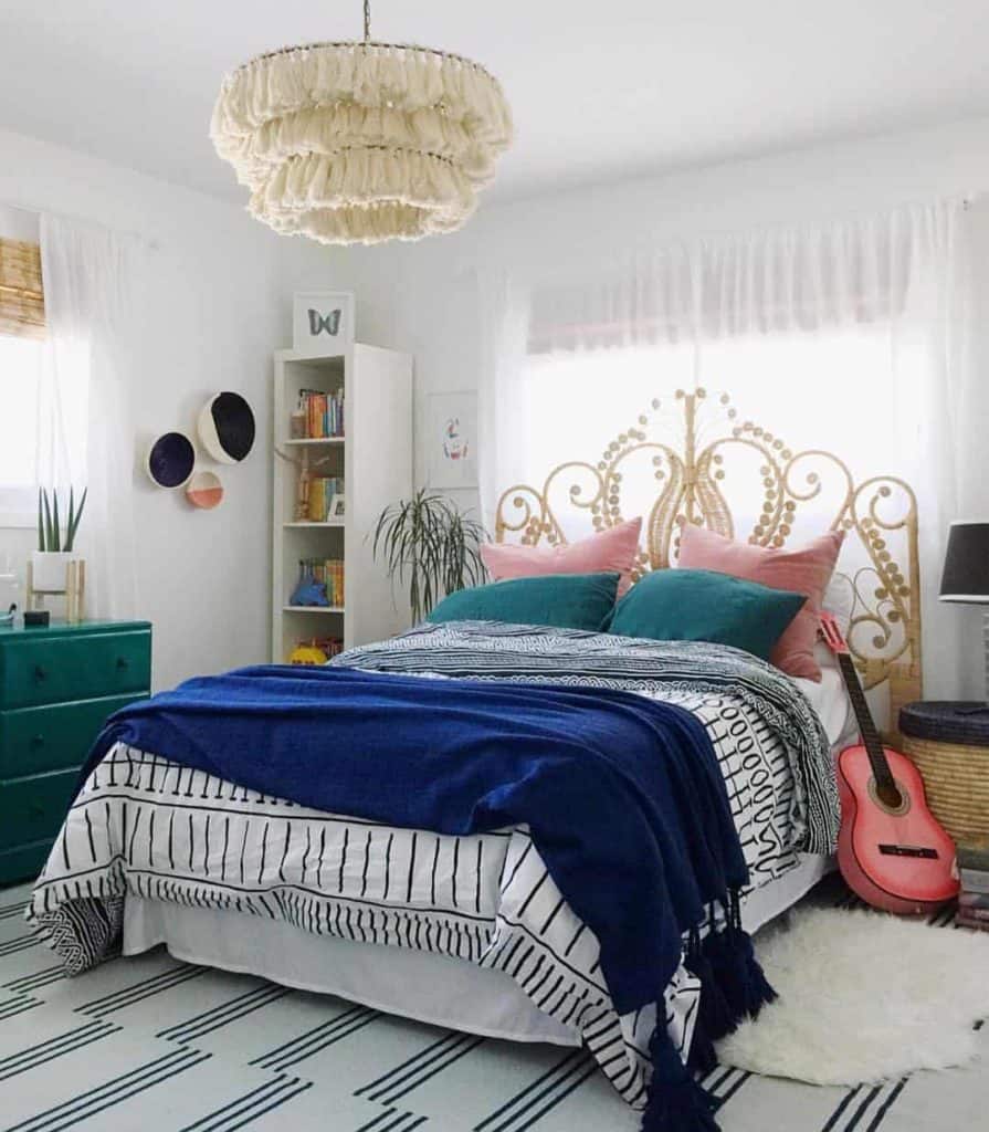 51 Stylish Teen Girl Room Decor Ideas - Teenage Girl Bedroom Photos