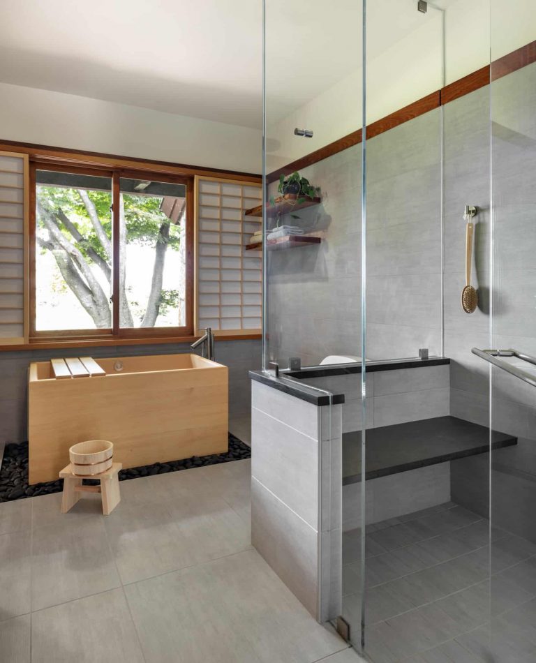 55 Zen Master Gray Floor Bathroom Photo In New York Decorsnob 768x950 