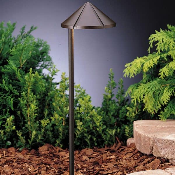 32 Awesome Landscape Lighting Ideas (Simple Guide for Outdoor Lighting)